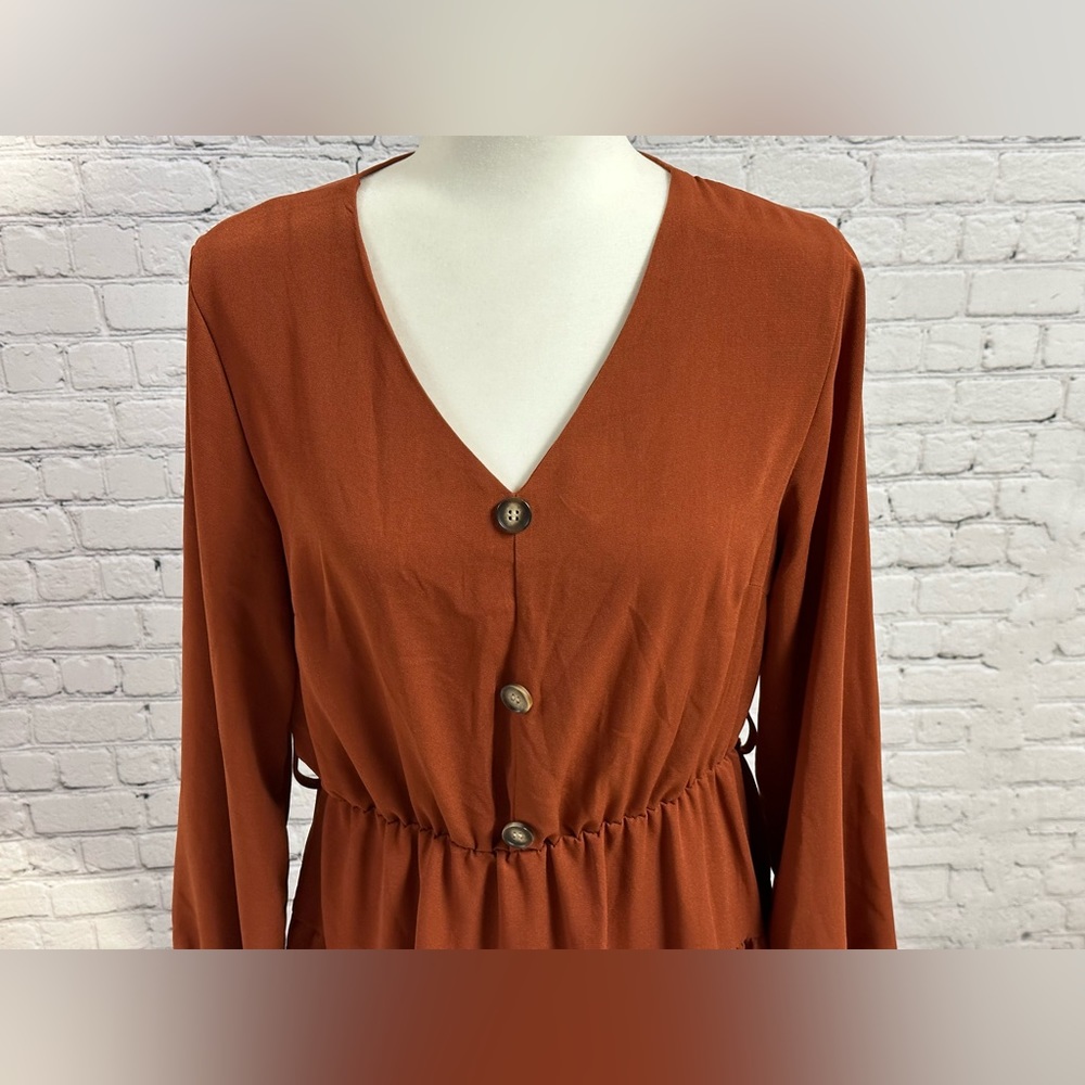 *** SOLD *** SHEIN Woman’s Long Sleeve Ruffle Hem Dress Size L - Picture 4 of 10